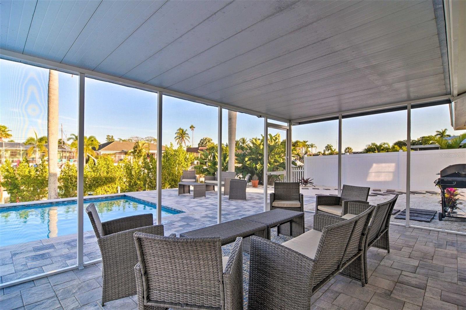 4107 Coconut Ter Property Photo 22