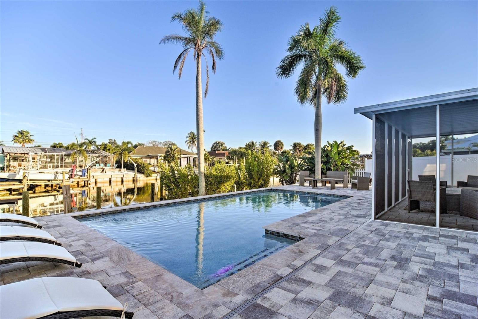 4107 Coconut Ter Property Photo 24