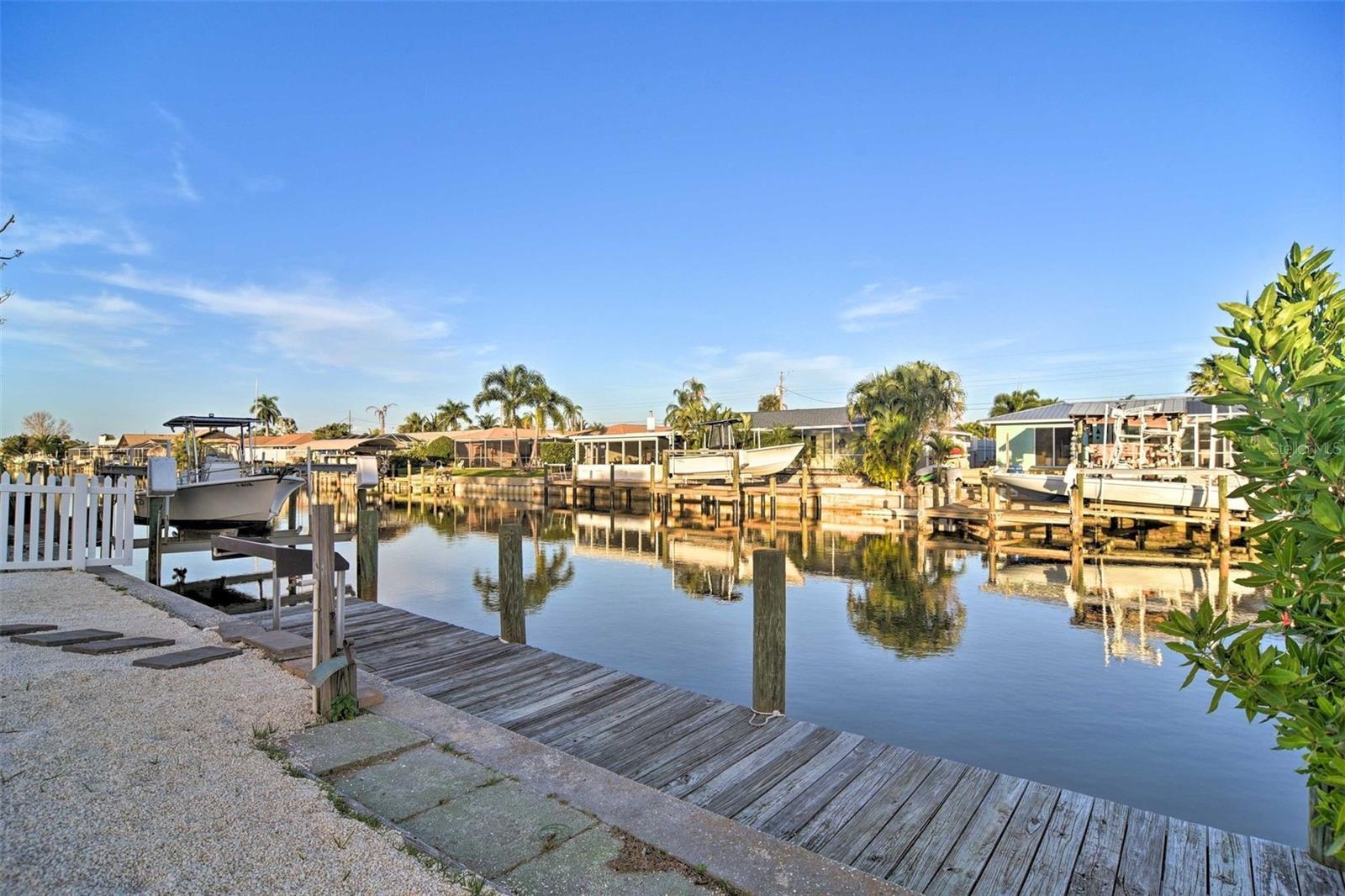 4107 Coconut Ter Property Photo 27