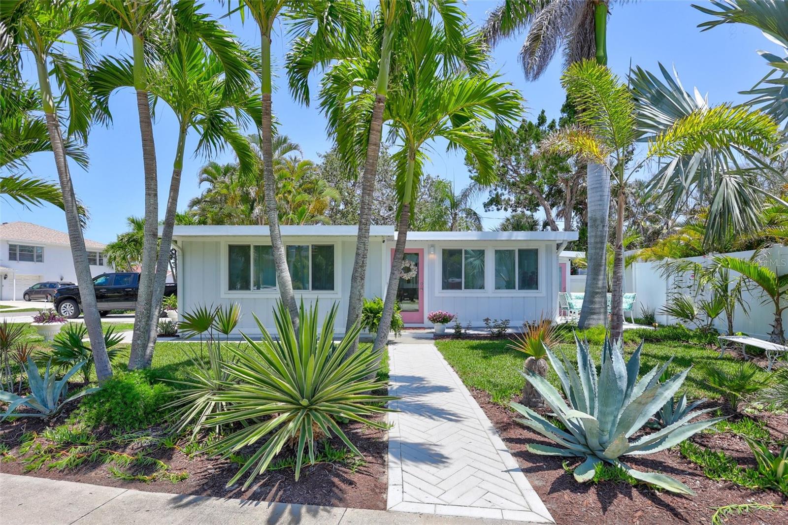 643 Calle Del Otono Property Photo 1
