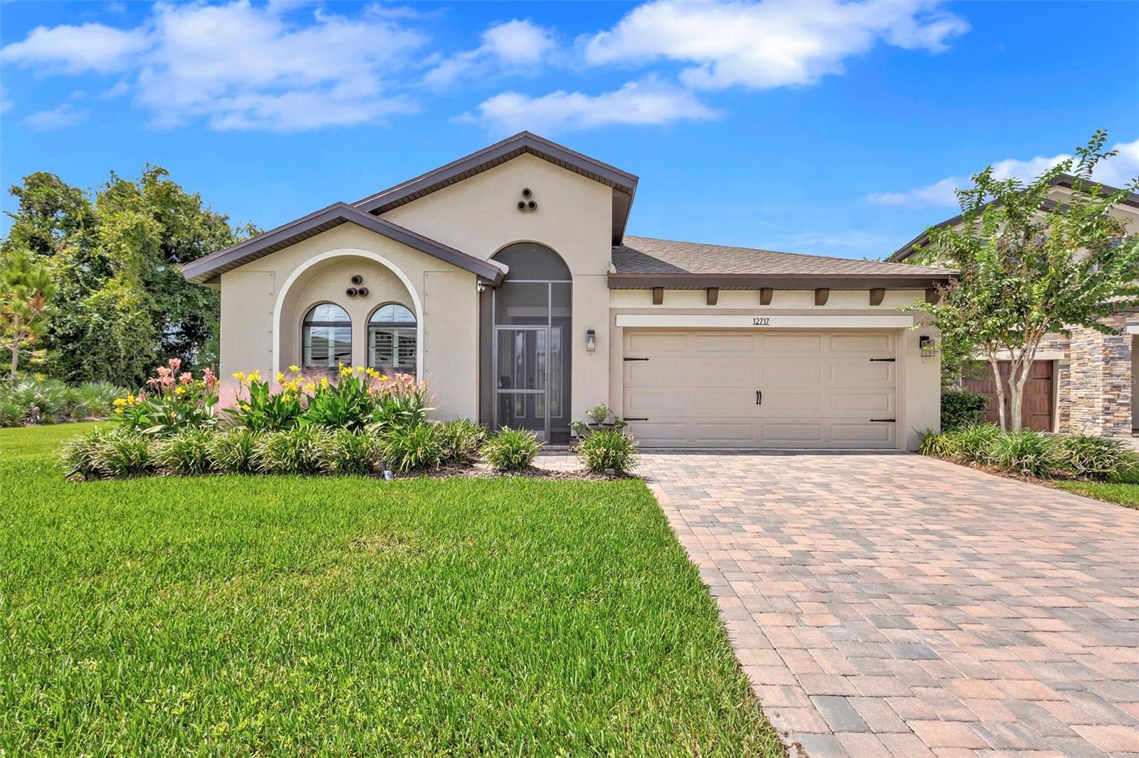12717 Oak Hill Way Property Photo 1