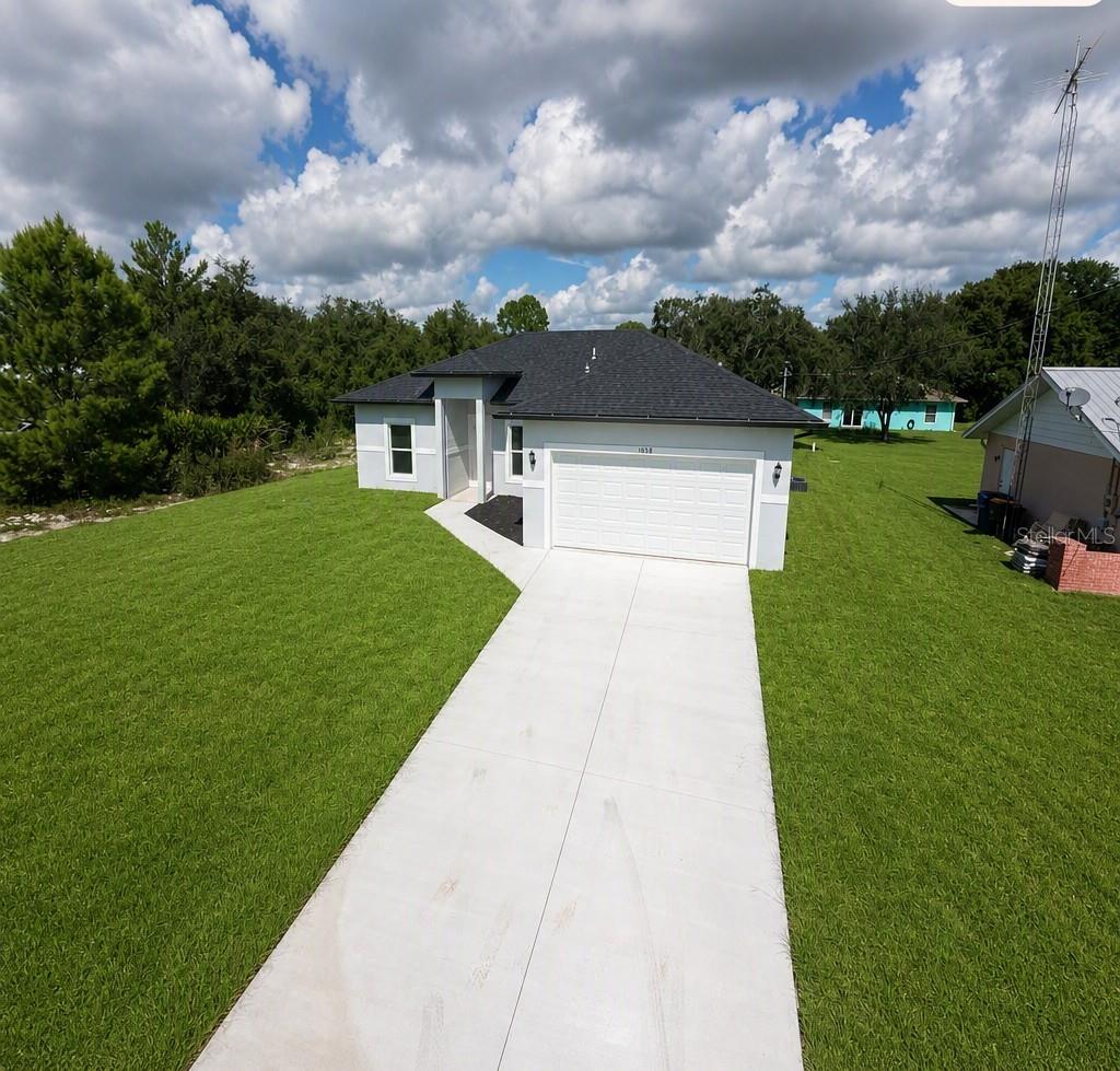 1018 Godetia St Property Photo 1
