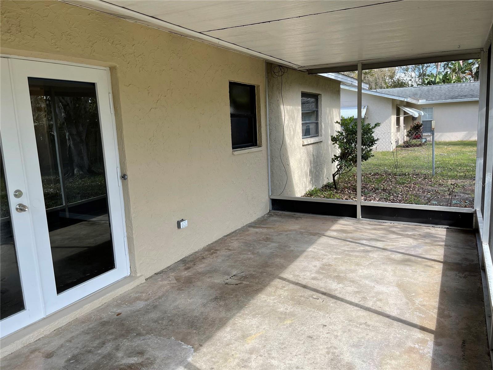 330 Beverly Rd Property Photo 11