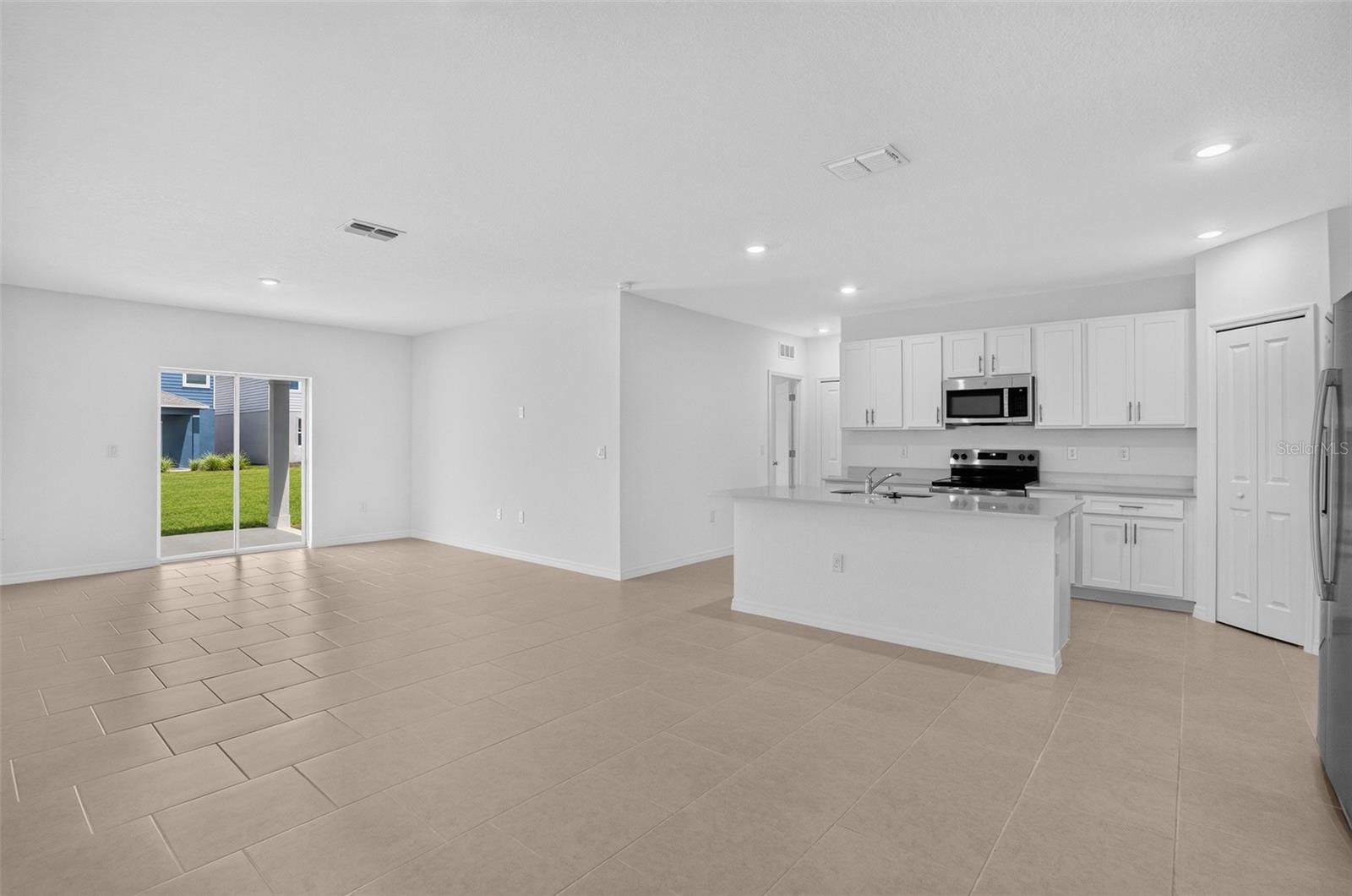 3514 Ambersweet Xing Property Photo 15