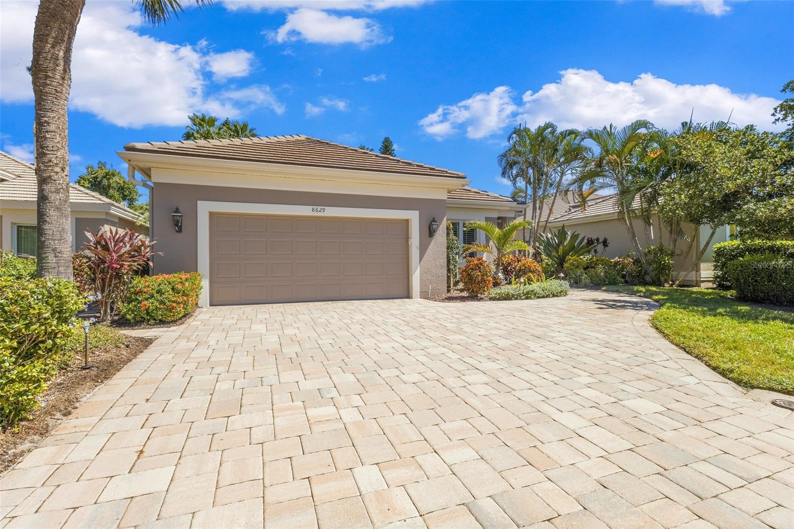 8629 51st Ter E Property Photo 5