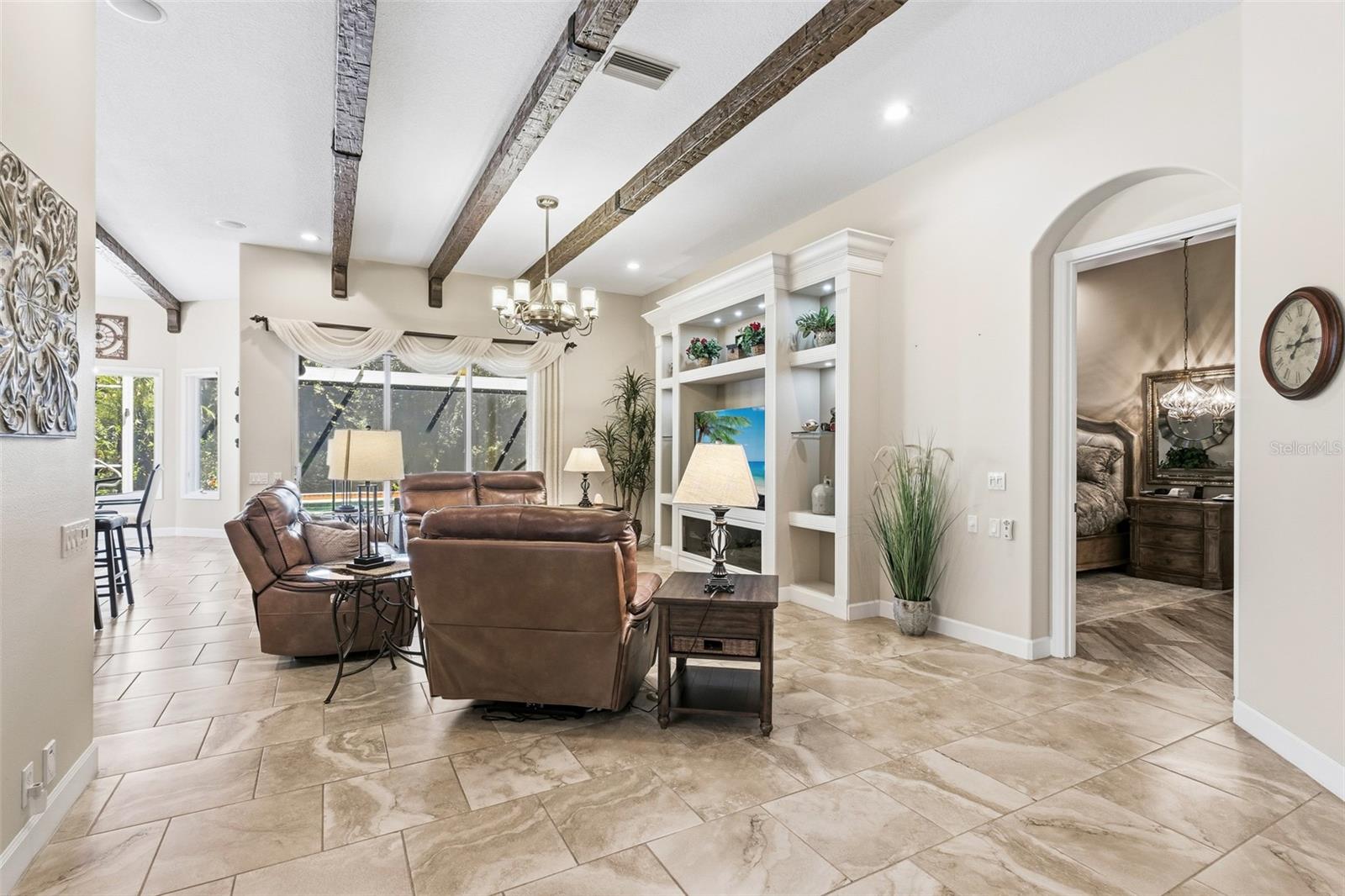8629 51st Ter E Property Photo 18