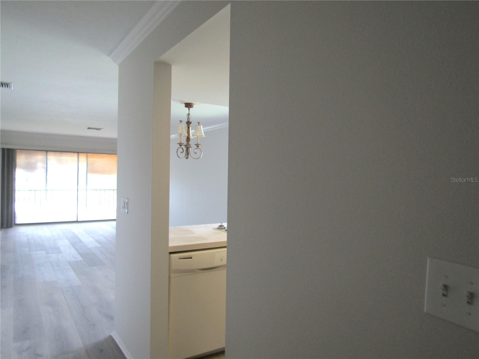3057 Taywood Mdws #2 Property Photo 4