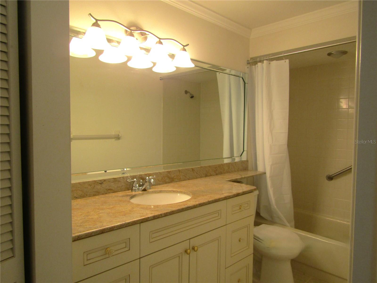 3057 Taywood Mdws #2 Property Photo 10