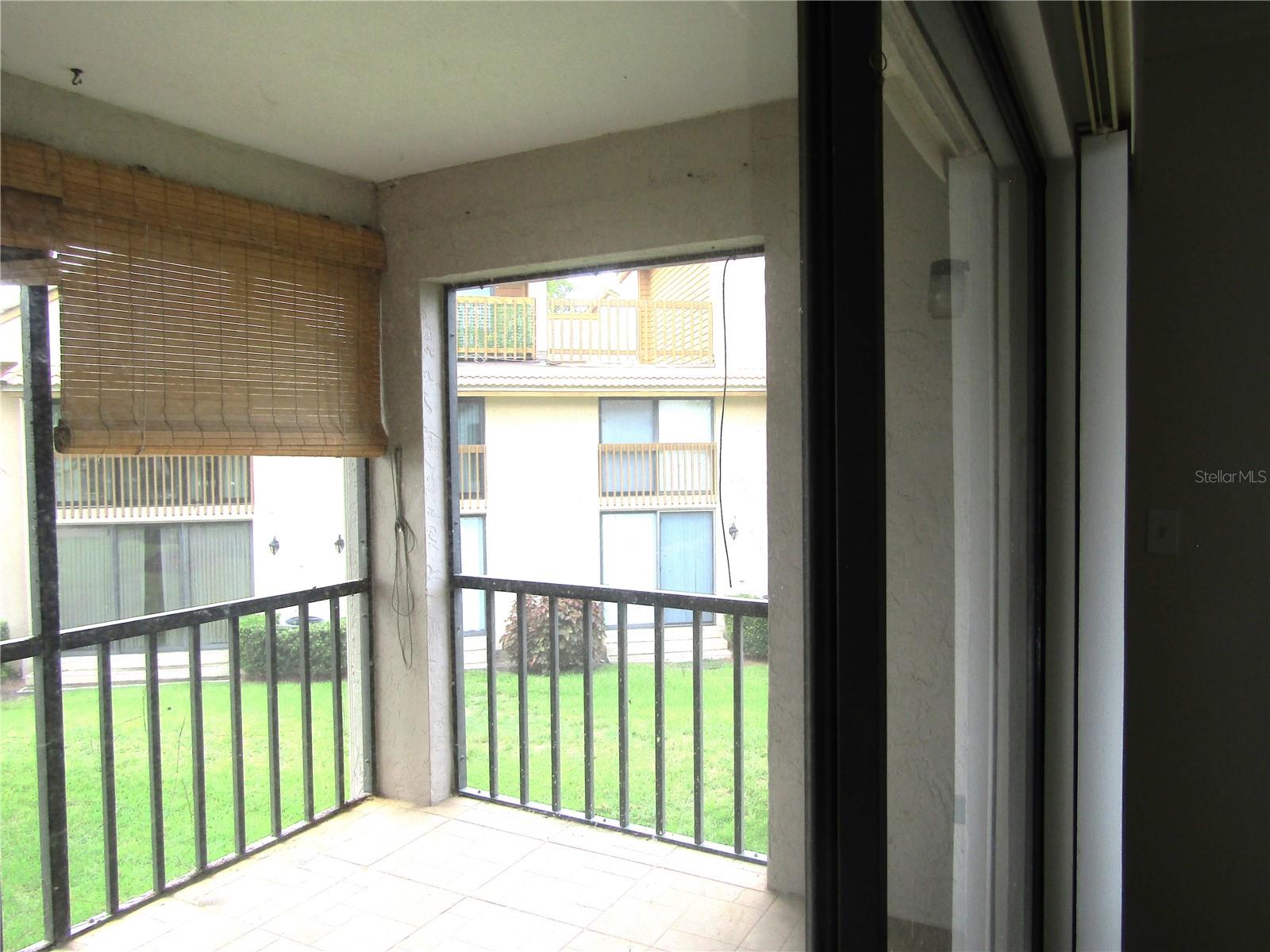 3057 Taywood Mdws #2 Property Photo 14