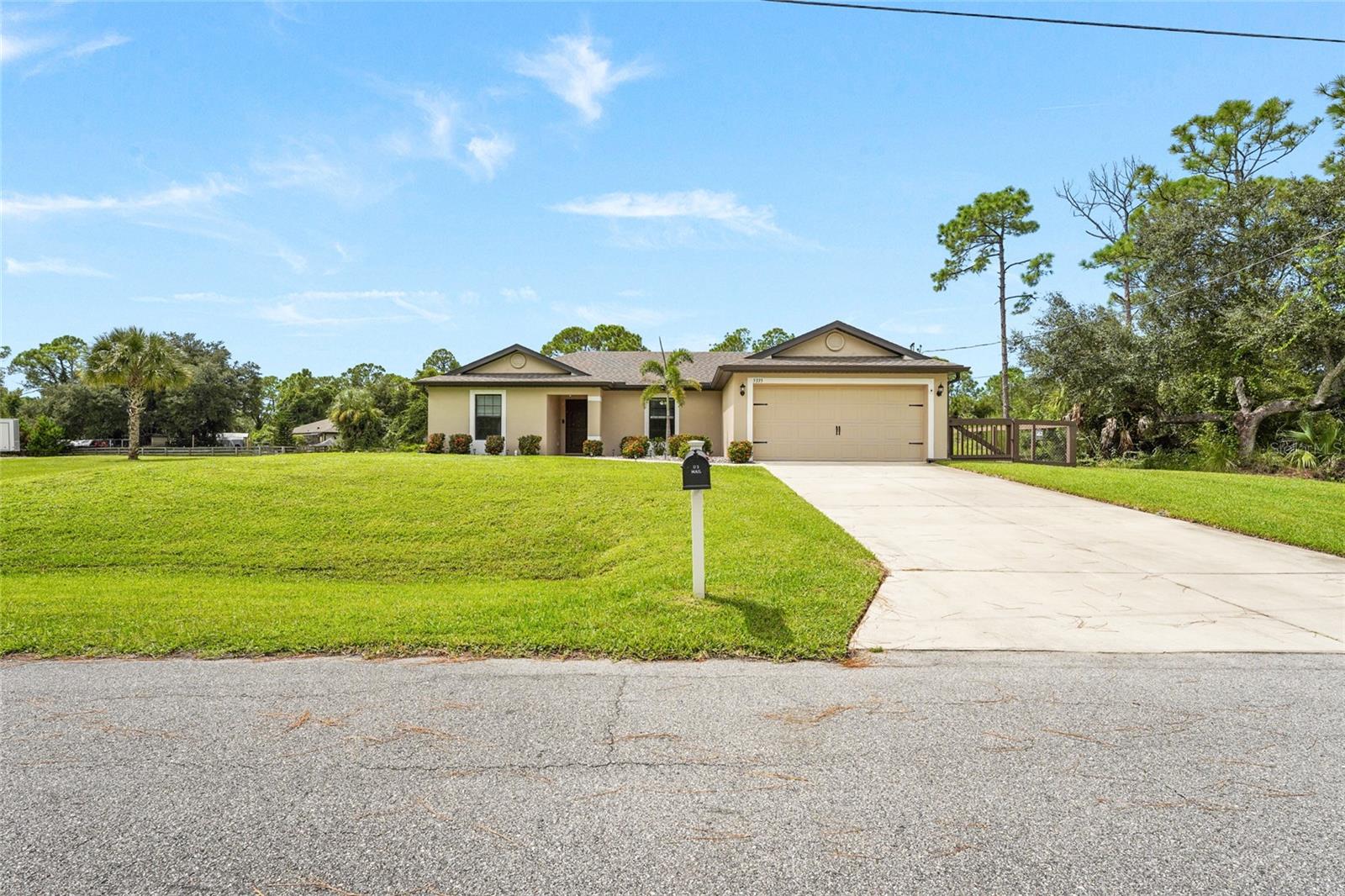 5335 Trumpet St Property Photo 2