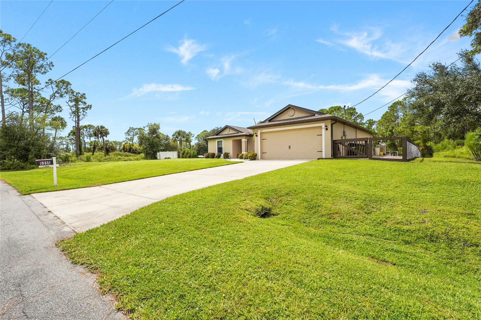 5335 Trumpet St Property Photo 5