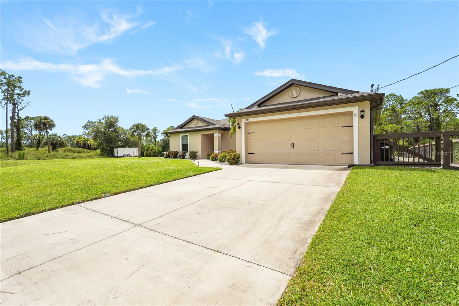 5335 Trumpet St Property Photo 6