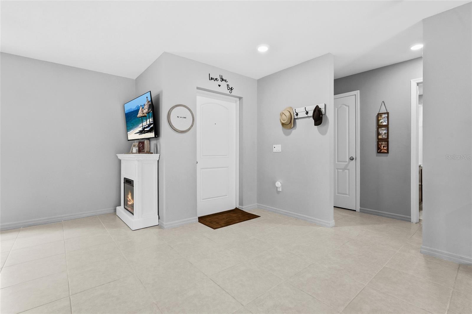5335 Trumpet St Property Photo 9