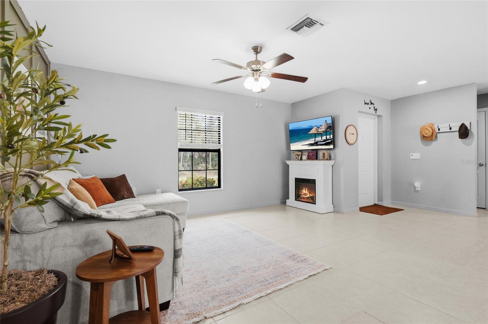5335 Trumpet St Property Photo 12