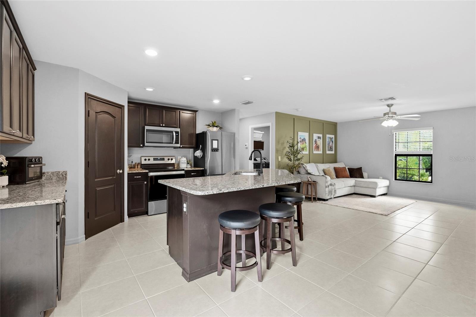 5335 Trumpet St Property Photo 14