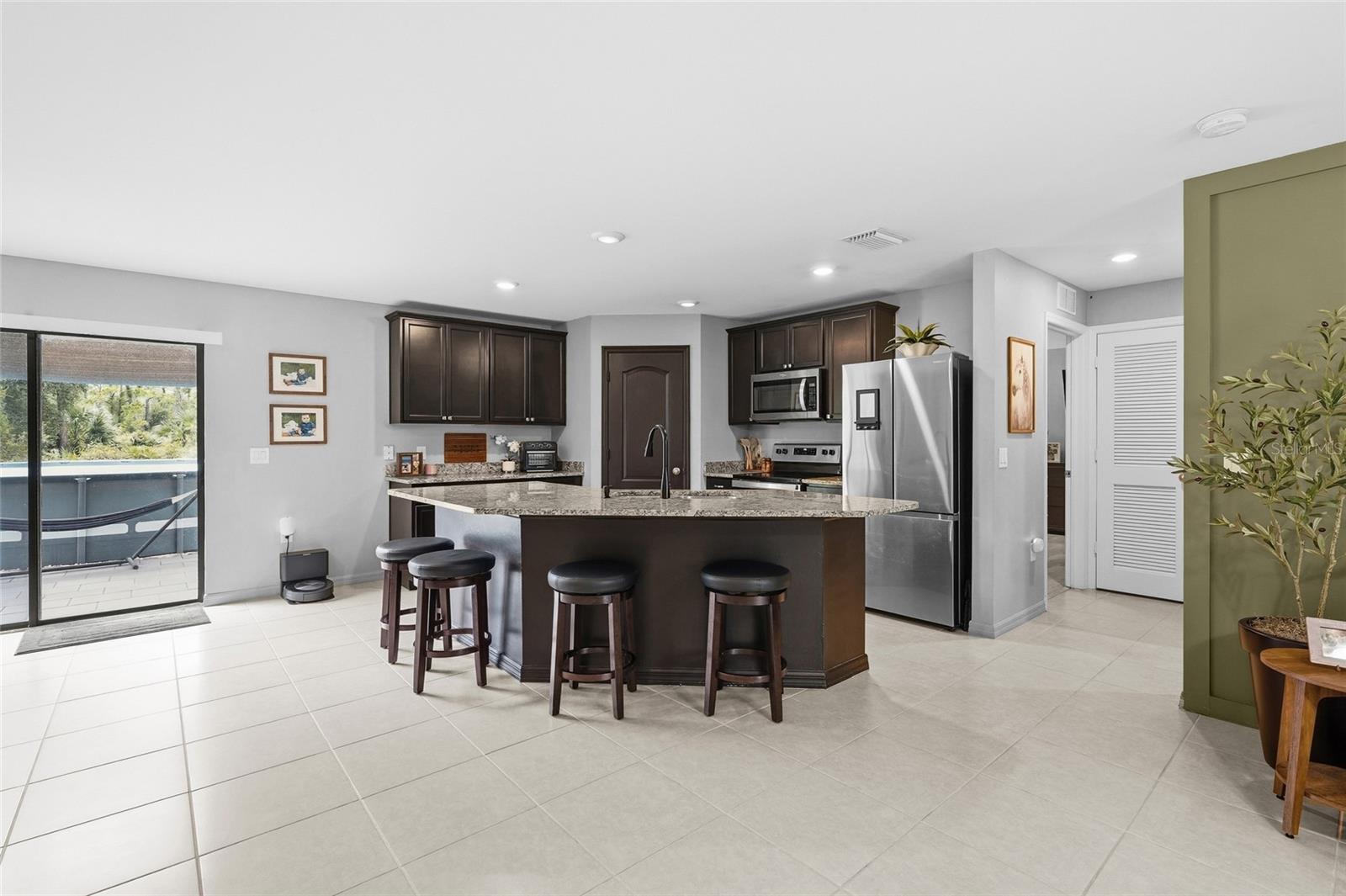 5335 Trumpet St Property Photo 15