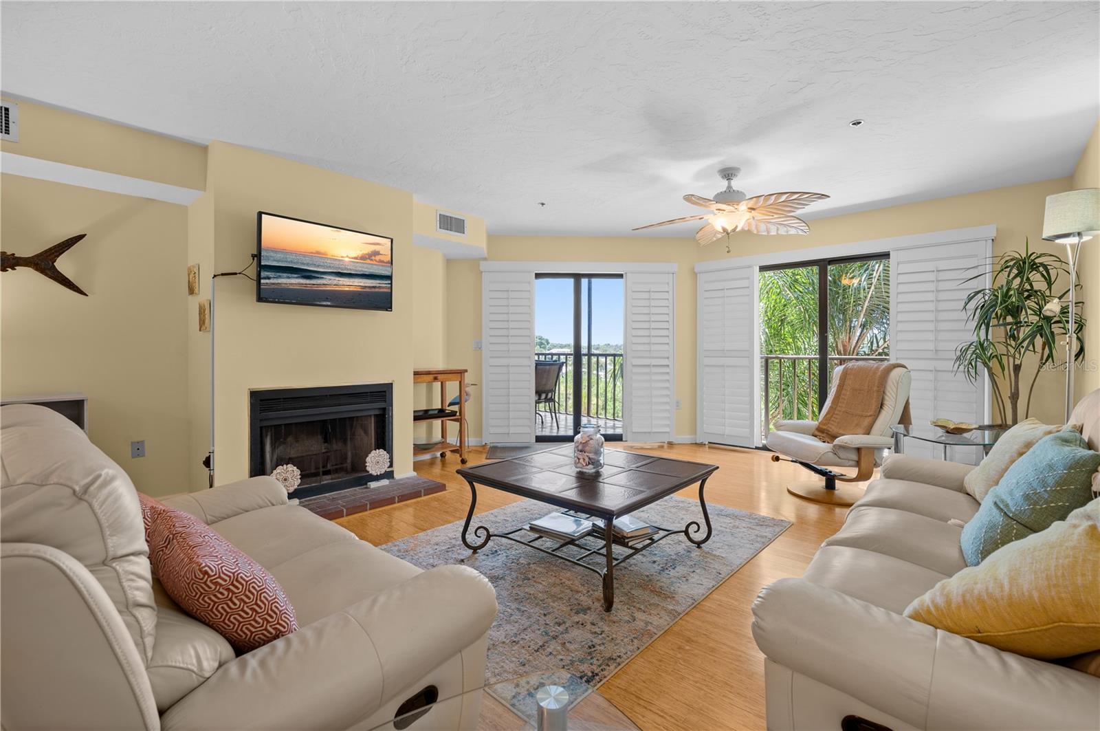 7303 Jessie Harbor Dr #7303 Property Photo 12