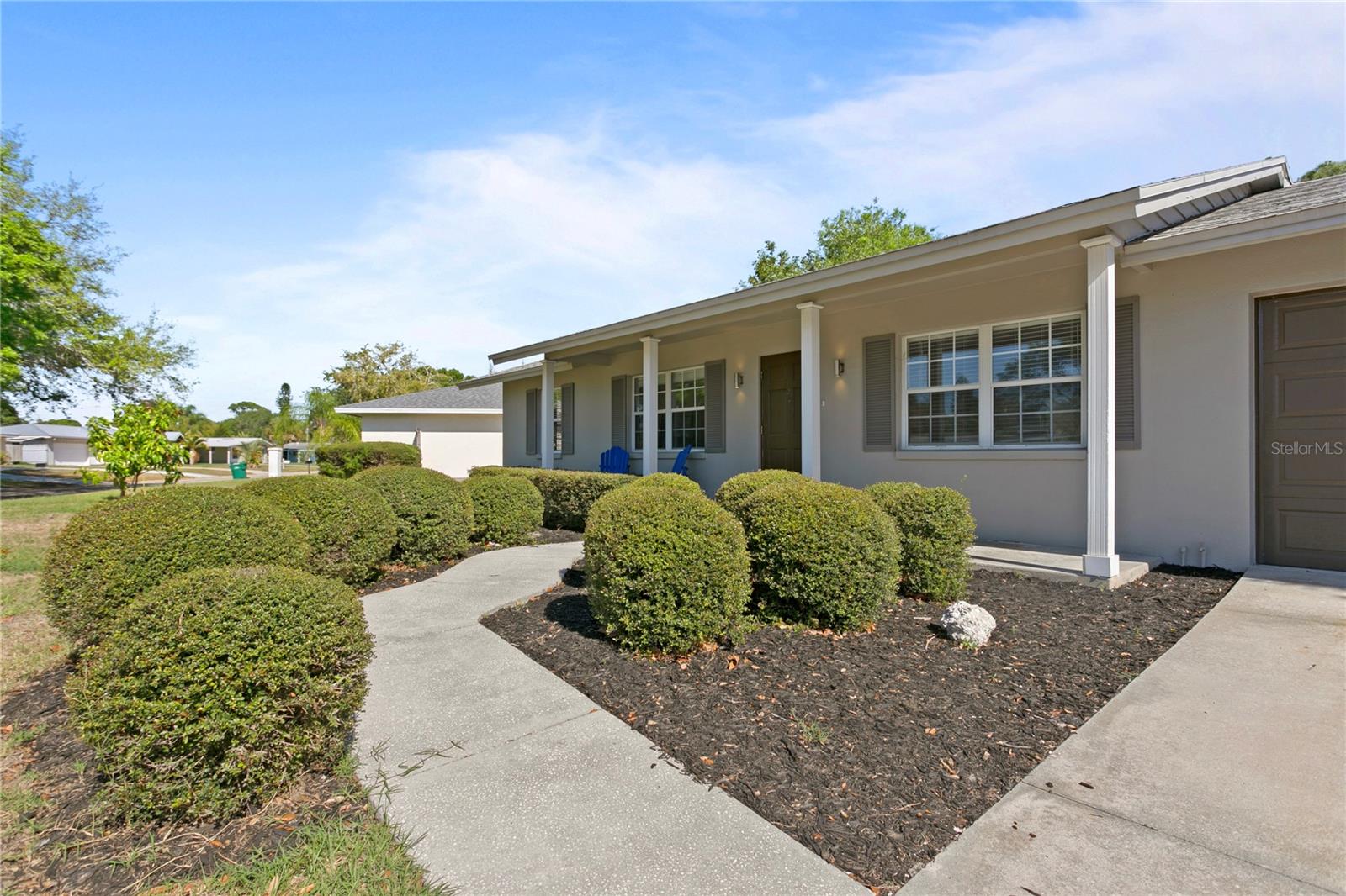 1694 Joyce St Property Photo 4
