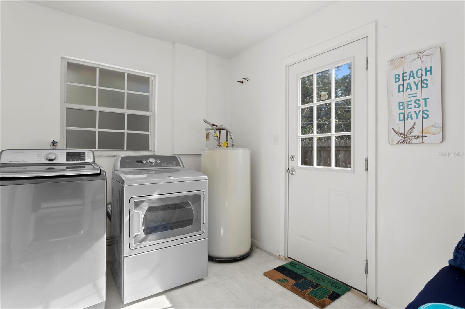 1694 Joyce St Property Photo 23