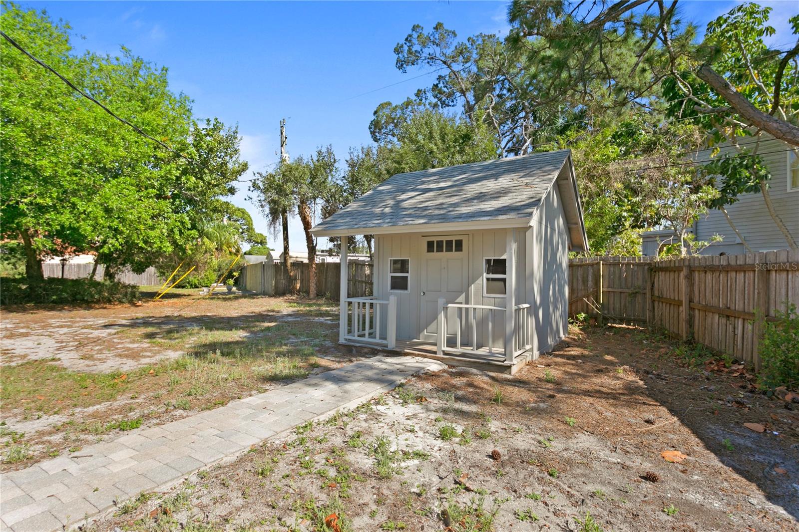1694 Joyce St Property Photo 34