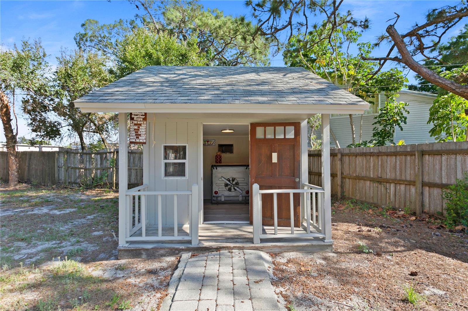 1694 Joyce St Property Photo 35