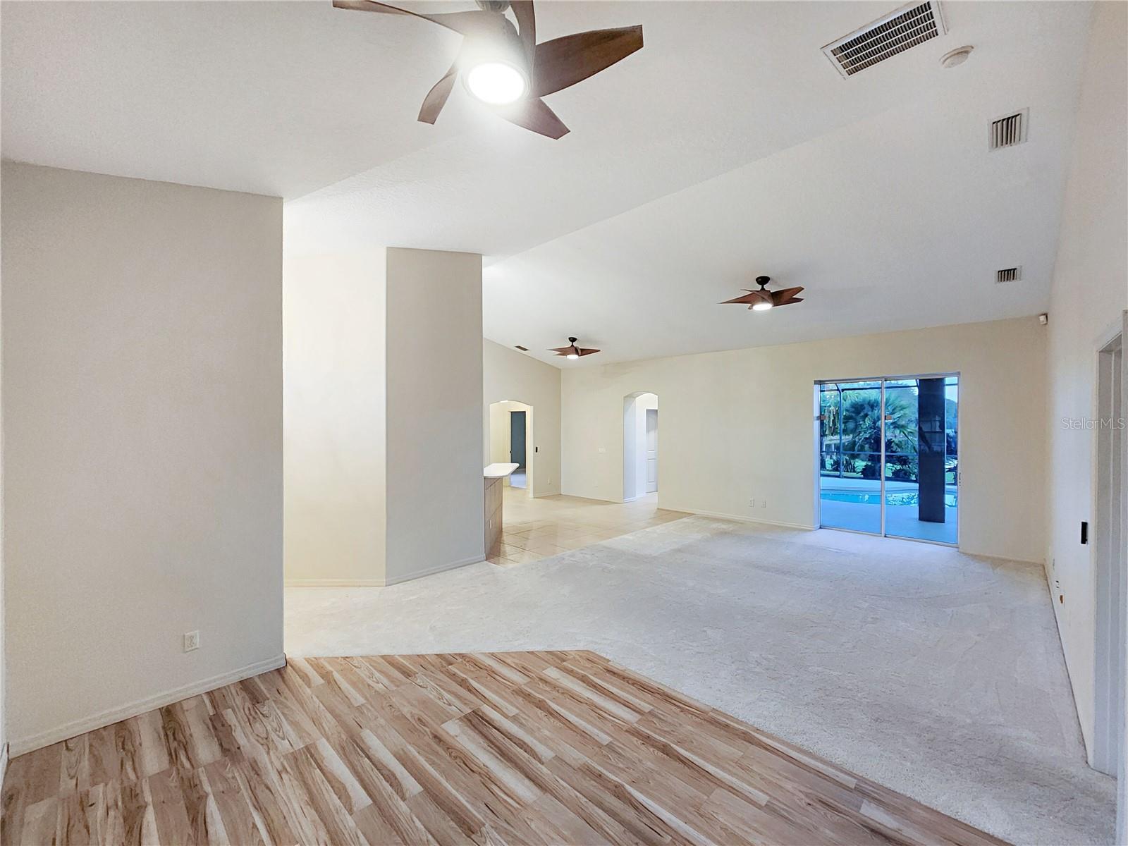 6223 90th Avenue Cir E Property Photo 6