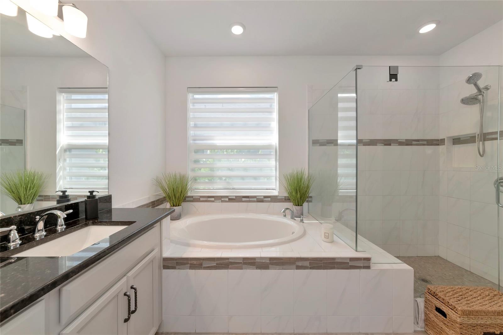 15317 Isla Palma Ln Property Photo 23