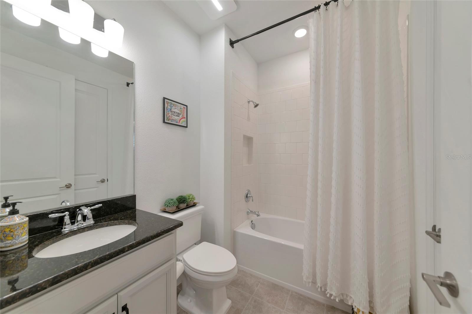 15317 Isla Palma Ln Property Photo 32