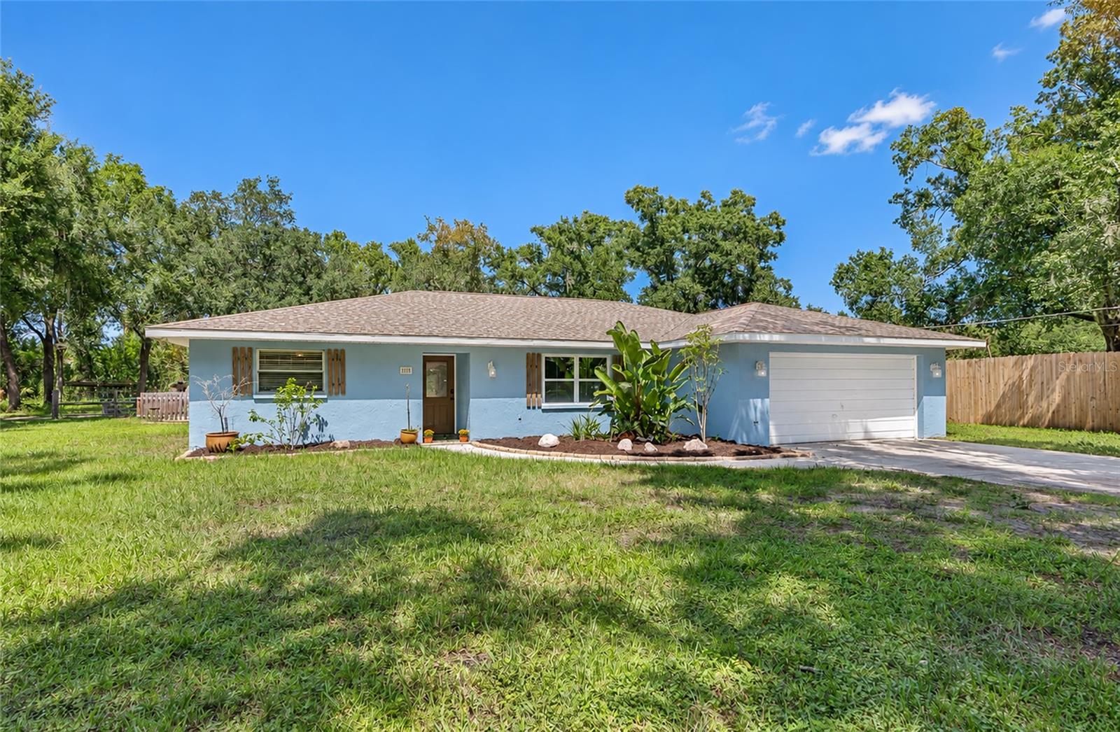 6505 11th Dr E Property Photo 1