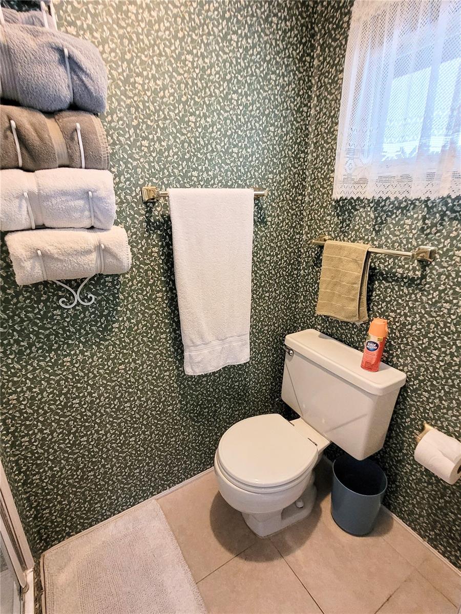 1812 Cypress Point Ln Property Photo 27
