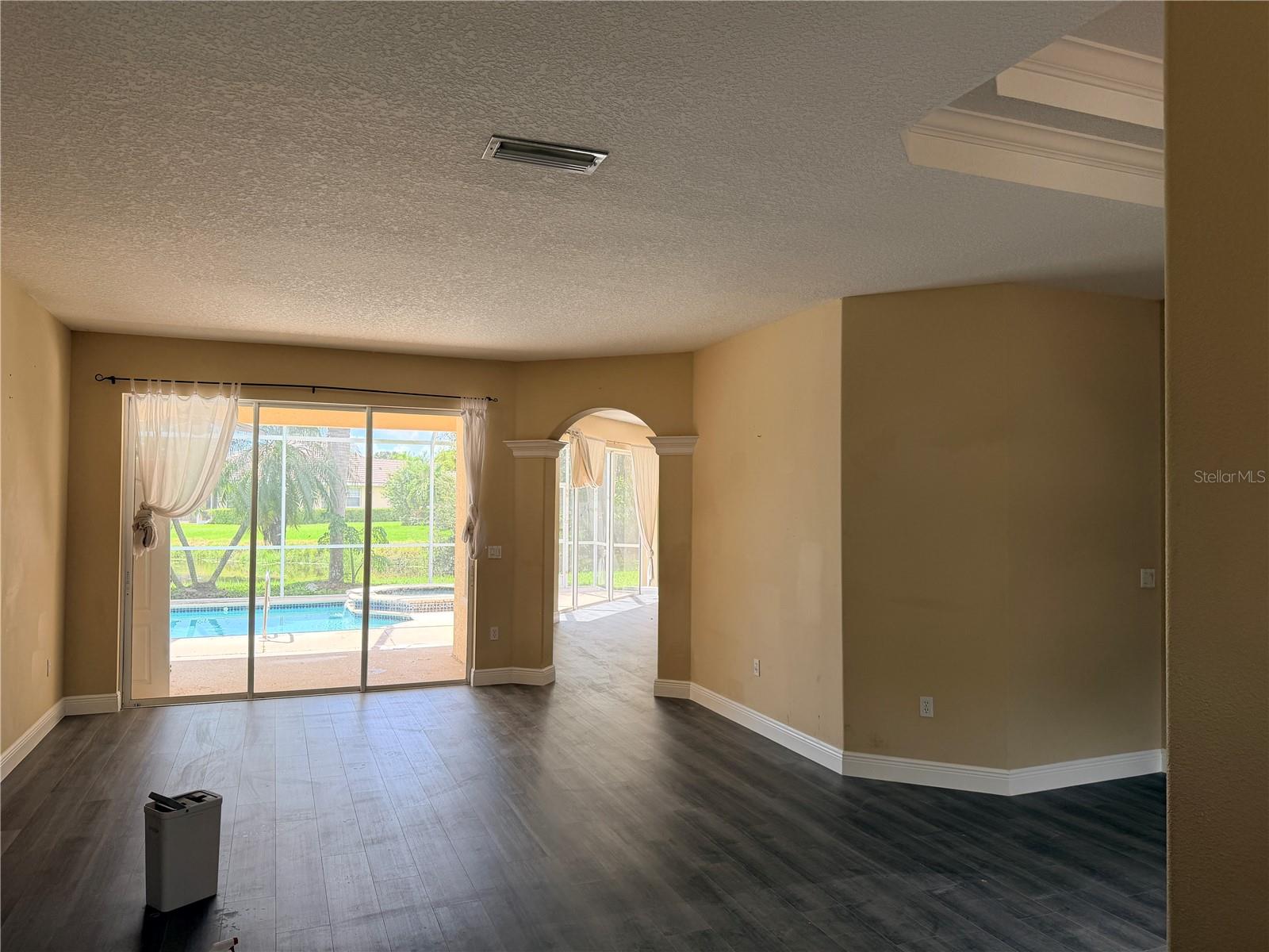 4621 Sweetmeadow Cir Property Photo 3