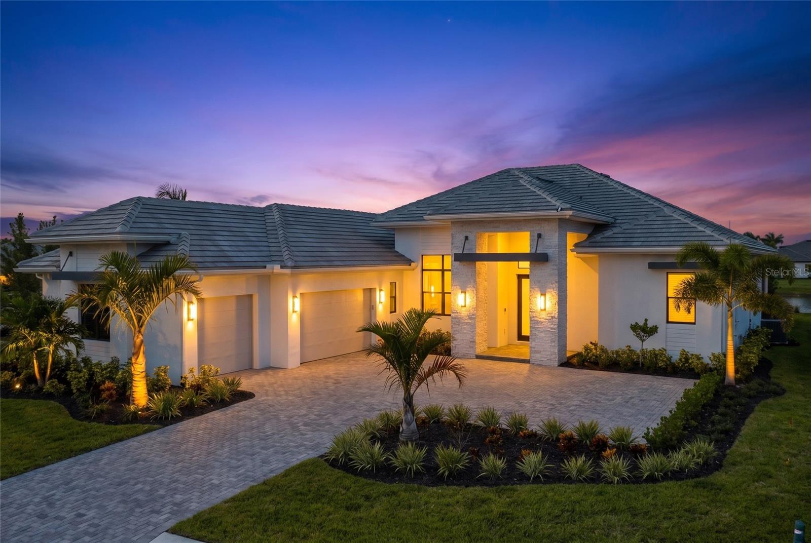 100 Blue Mist Way Property Photo 1
