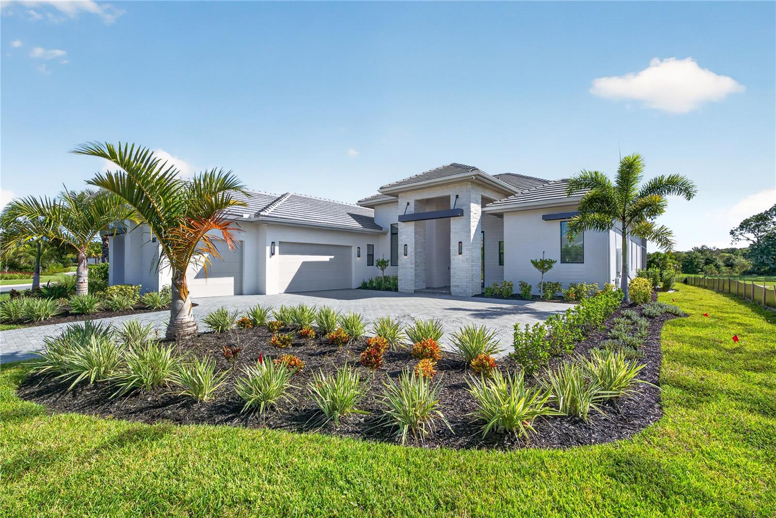 100 Blue Mist Way Property Photo 7