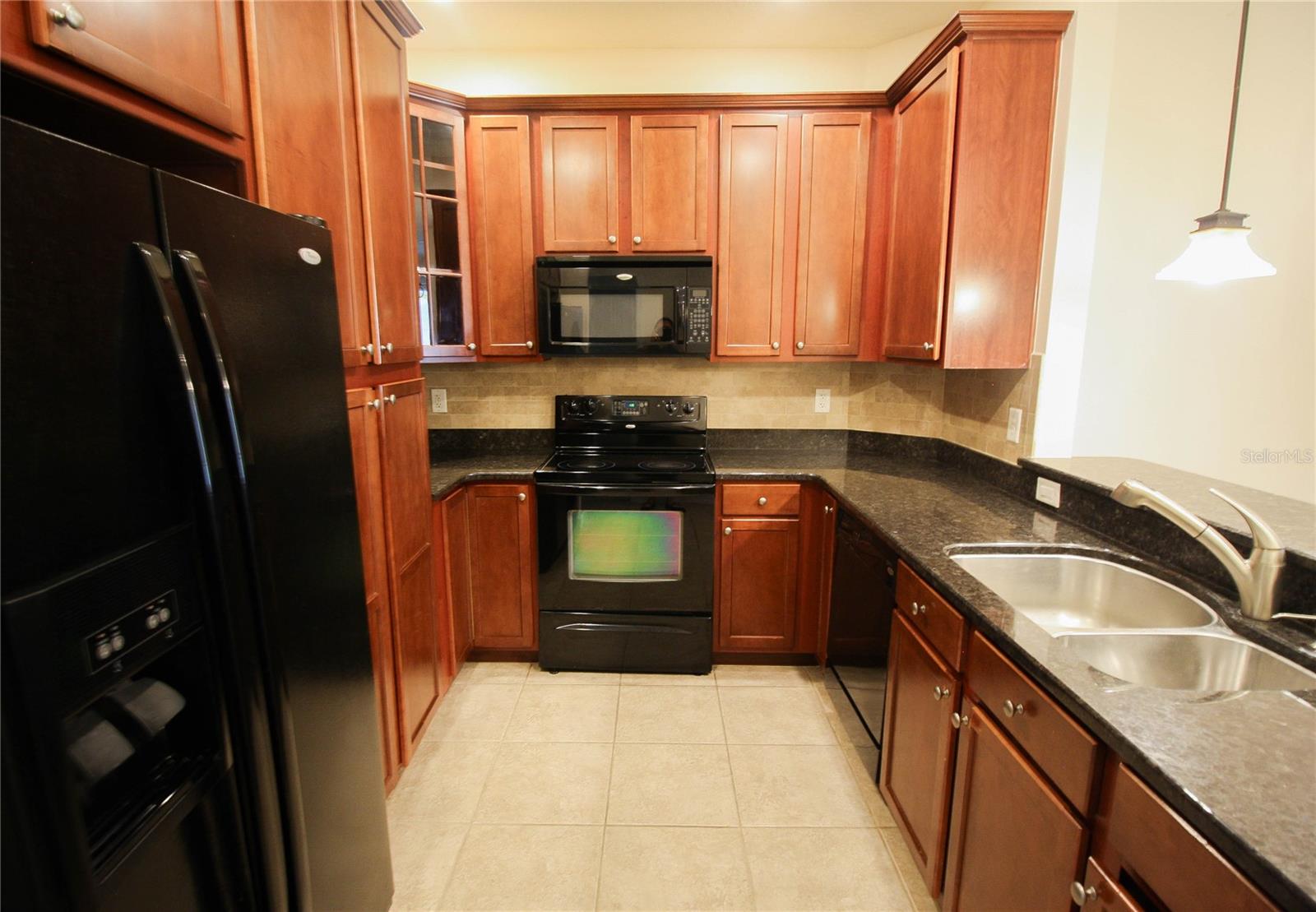 7936 Limestone Ln #7936 Property Photo 3