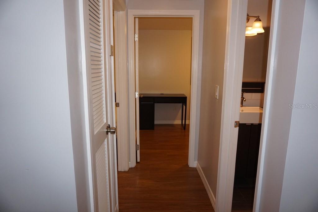 1250 46th St Property Photo 15