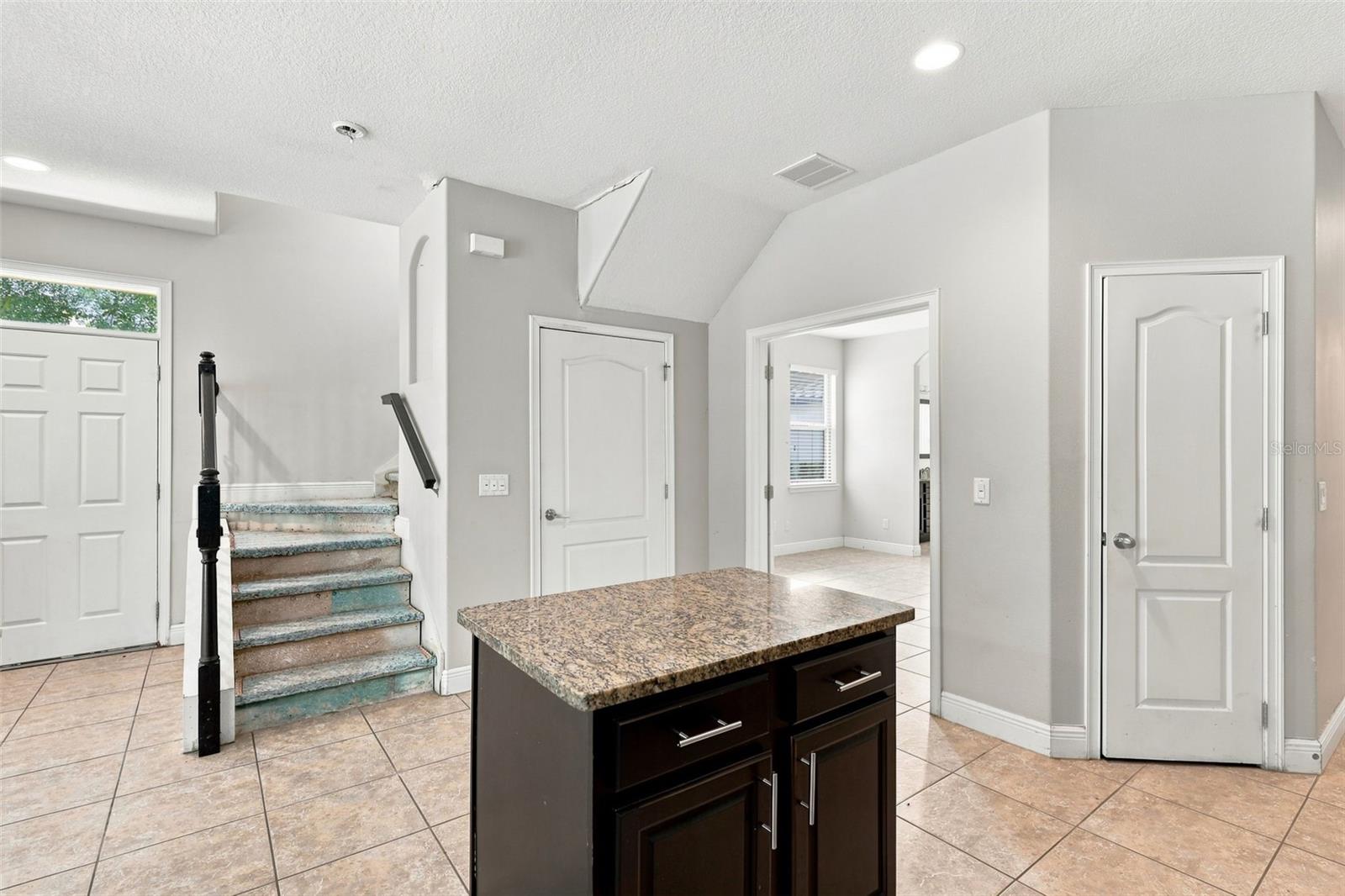 8139 Roseville Rd Property Photo 24