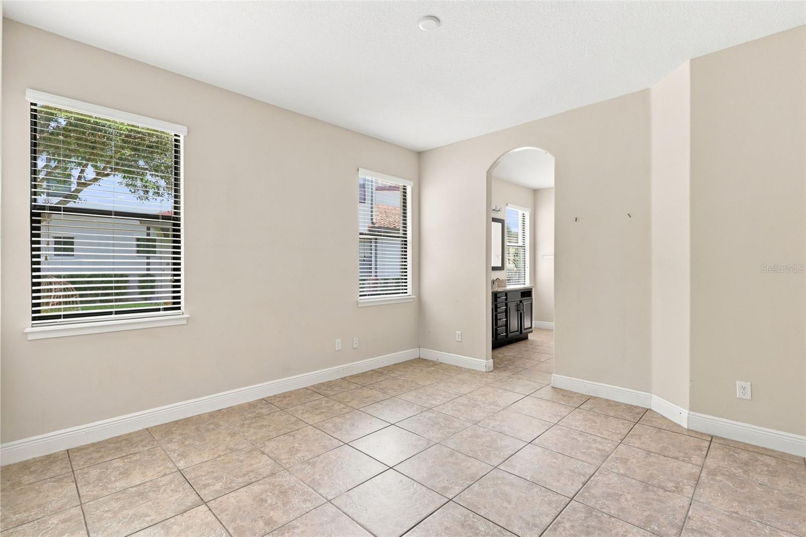 8139 Roseville Rd Property Photo 25