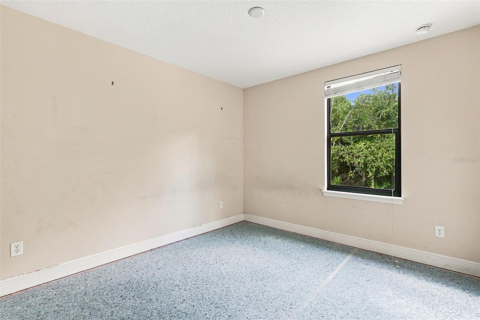 8139 Roseville Rd Property Photo 31