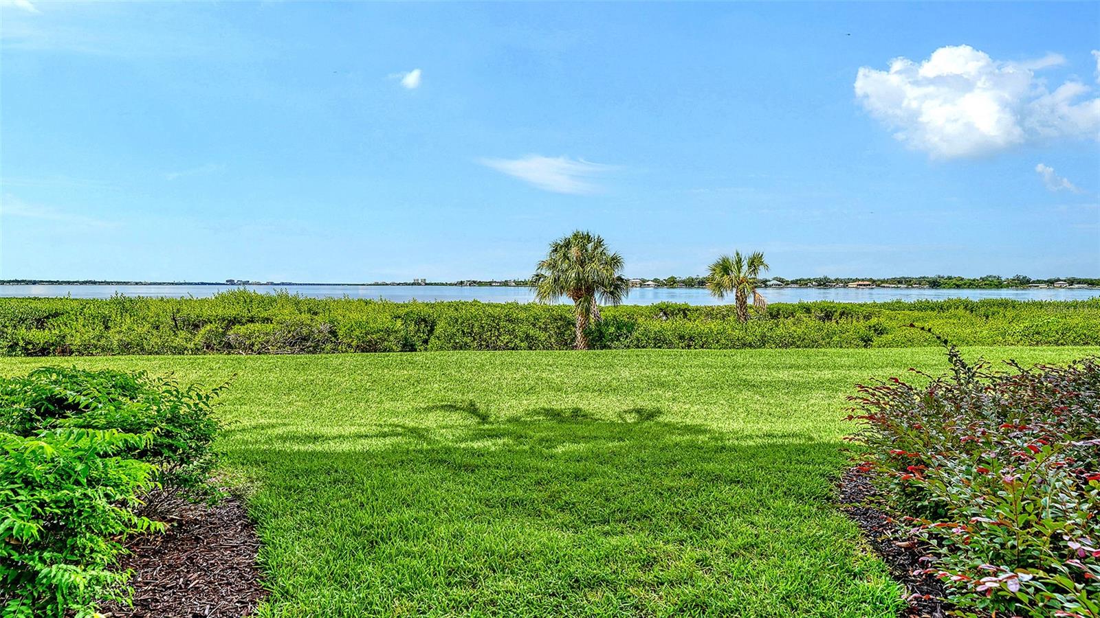 1030 Tidewater Shores Loop #105 Property Photo 28