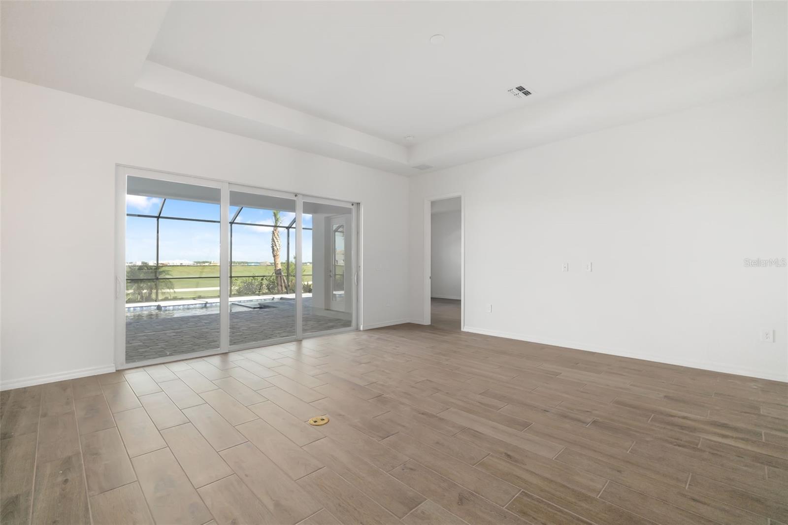 5613 Lightning Whelk Ln Property Photo 15