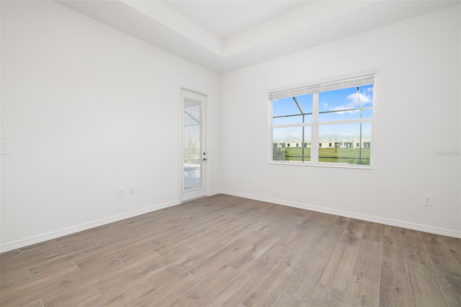 5613 Lightning Whelk Ln Property Photo 19