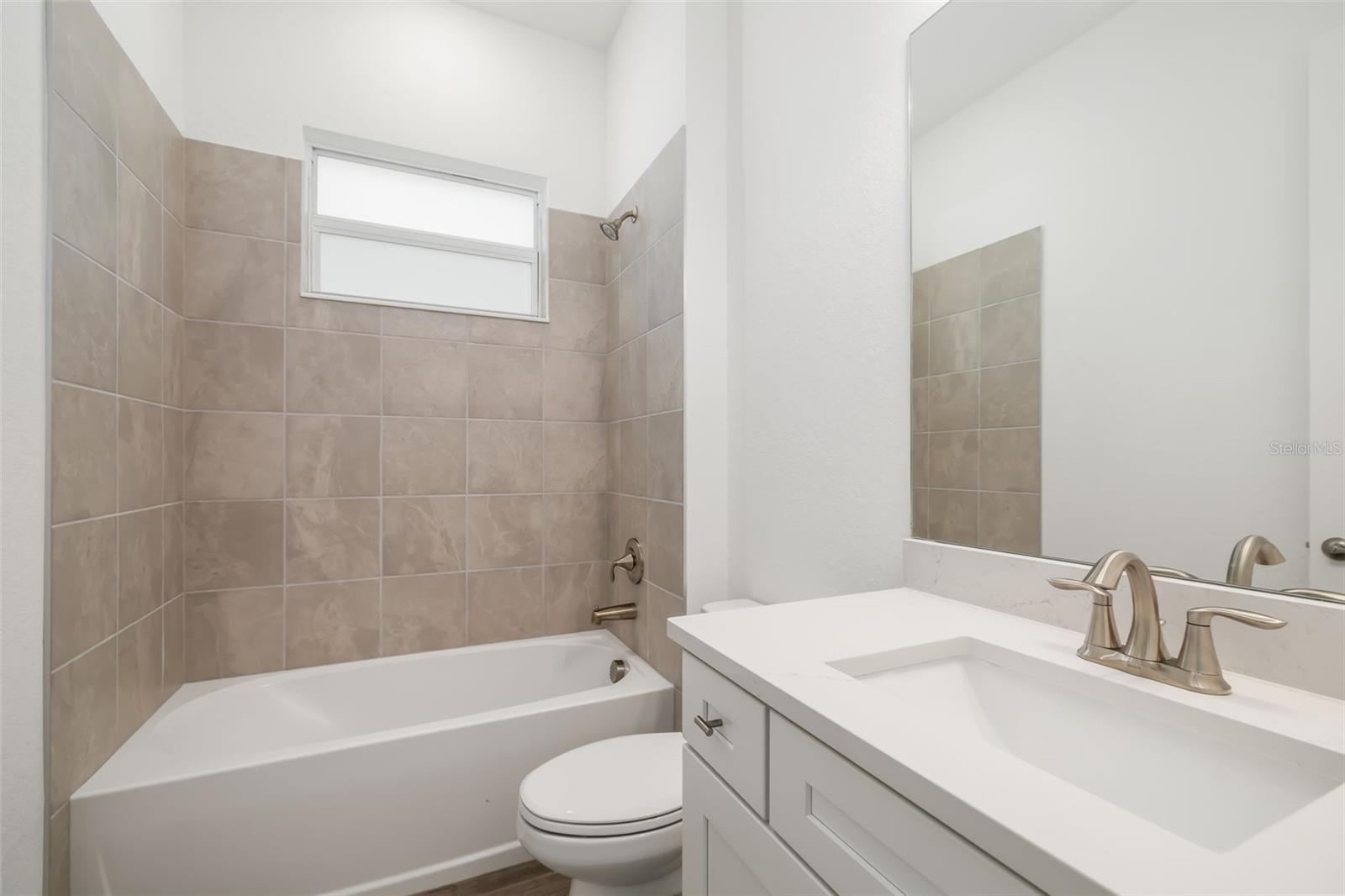 5613 Lightning Whelk Ln Property Photo 26