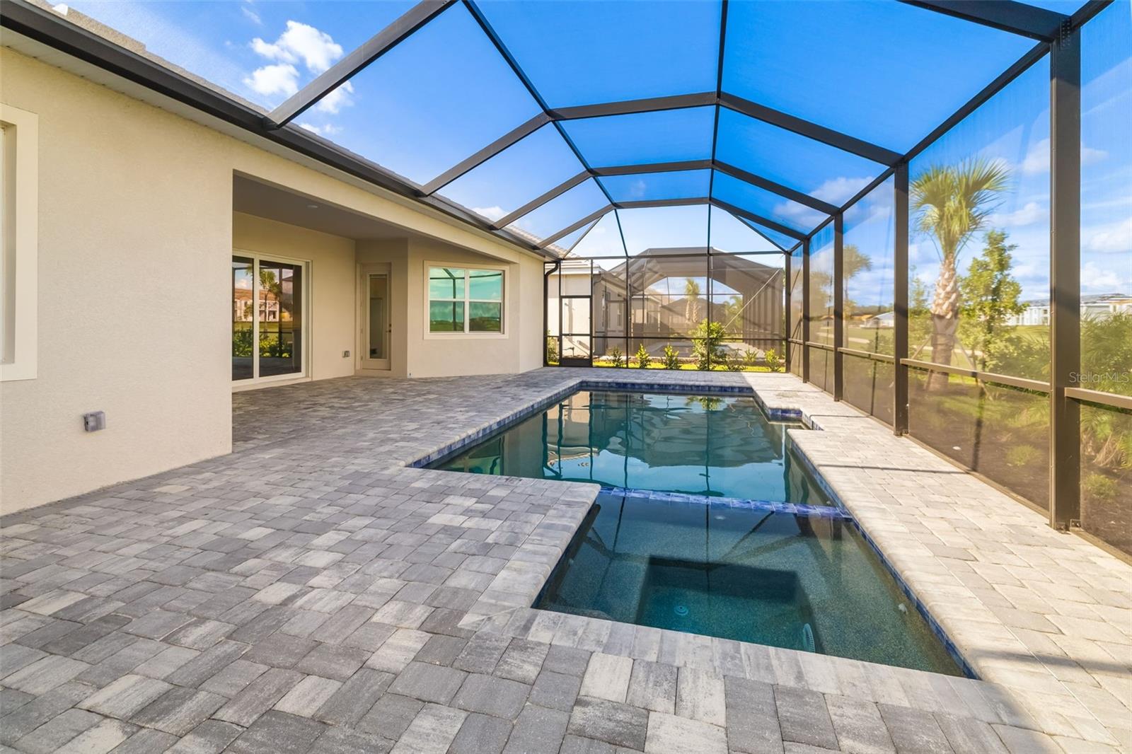 5613 Lightning Whelk Ln Property Photo 35