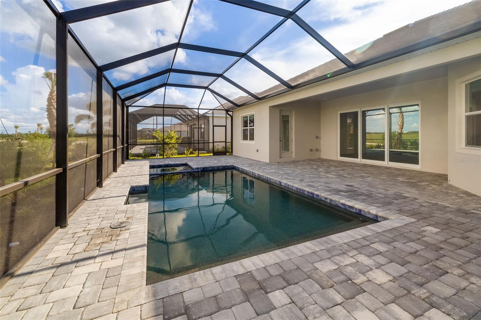 5613 Lightning Whelk Ln Property Photo 36