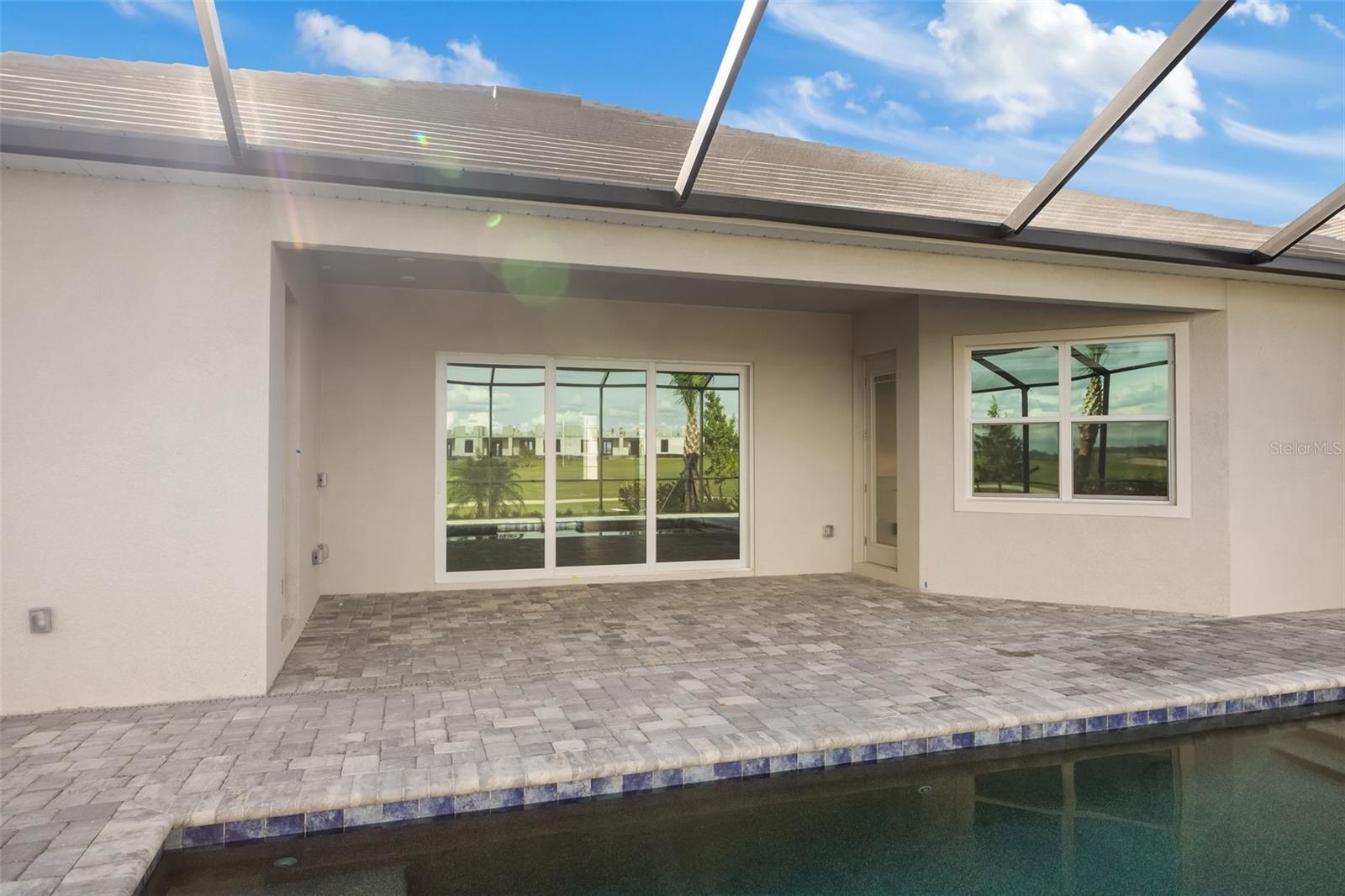 5613 Lightning Whelk Ln Property Photo 38