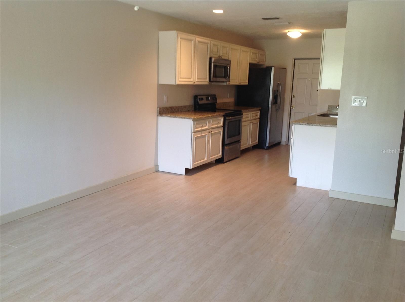 1816 6th St Property Photo 2