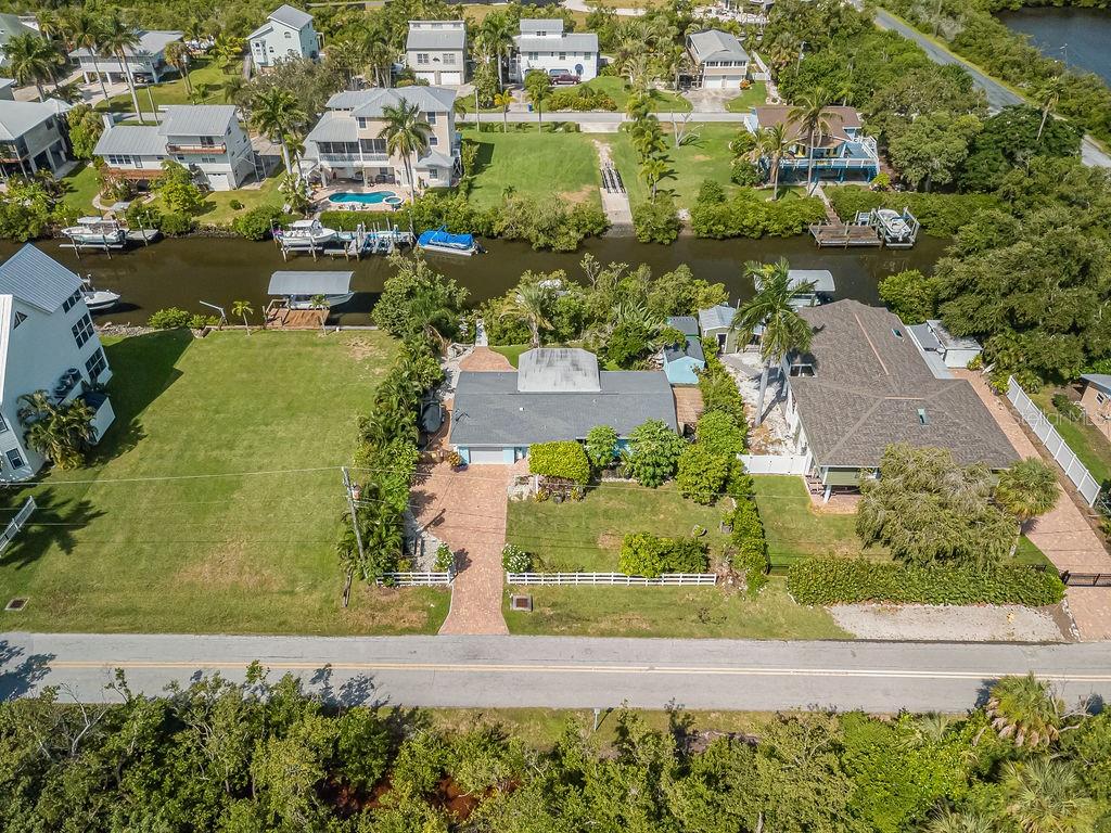 1831 Bayshore Dr Property Photo 1