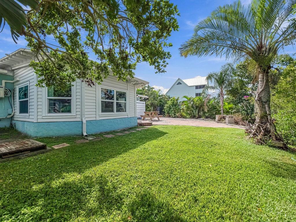 1831 Bayshore Dr Property Photo 45
