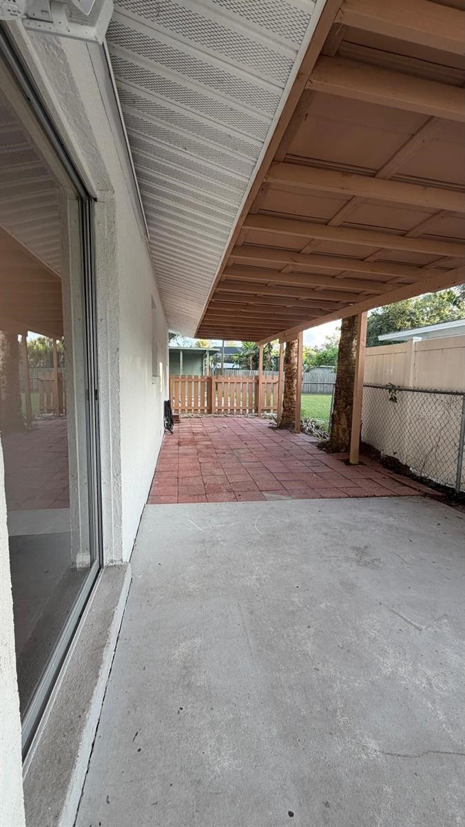 5102 21st St W Property Photo 24