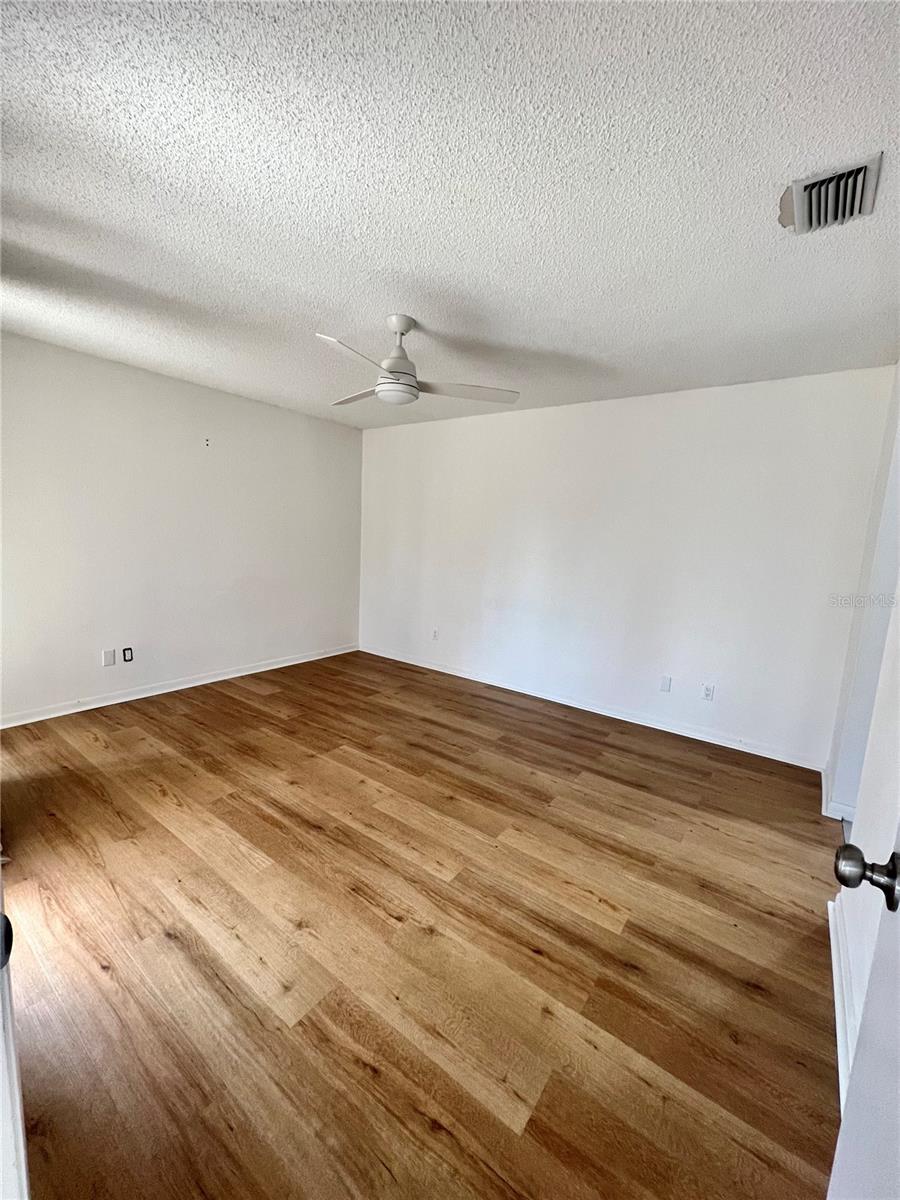 2132 Jo An Dr Property Photo 11